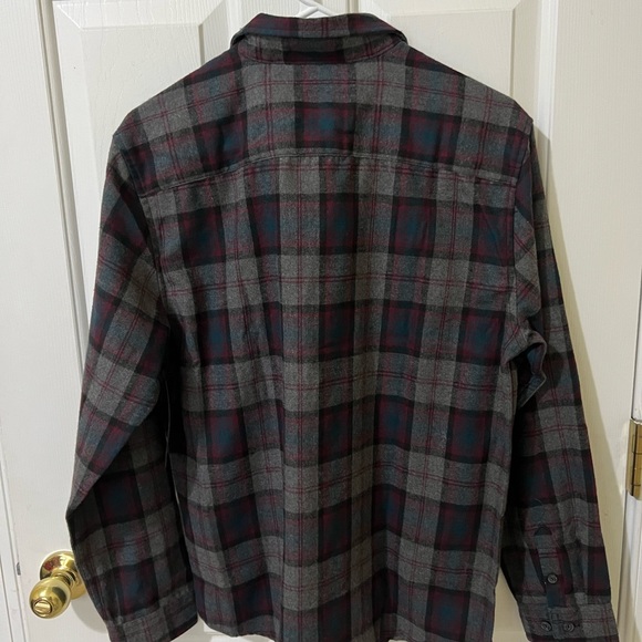 Burnside Morgan Flannel Shirt Boys Size 16 Dark Grey Long Sleeve Button Front - Picture 3 of 4